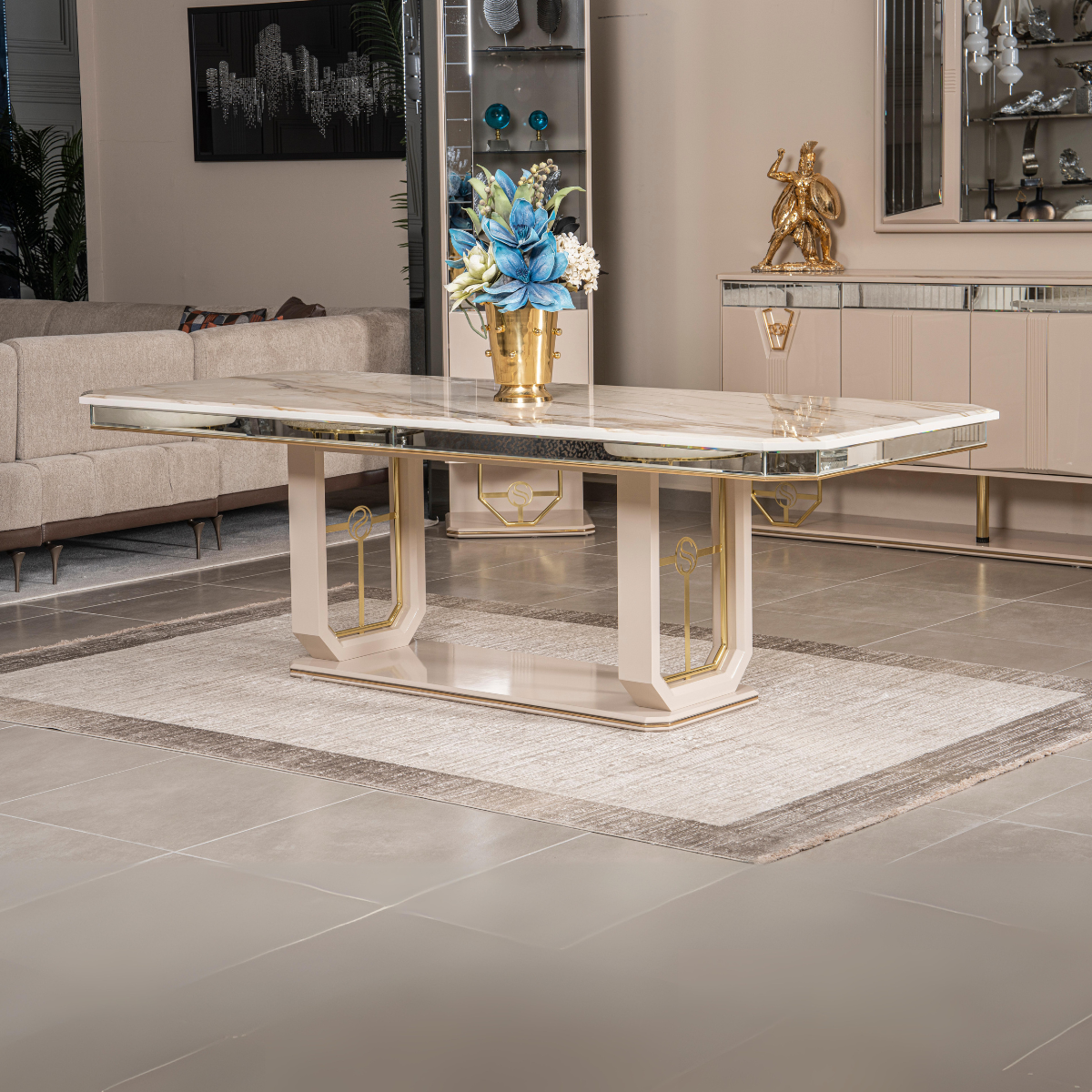 Masa cu scaune de Lux, Izmir S