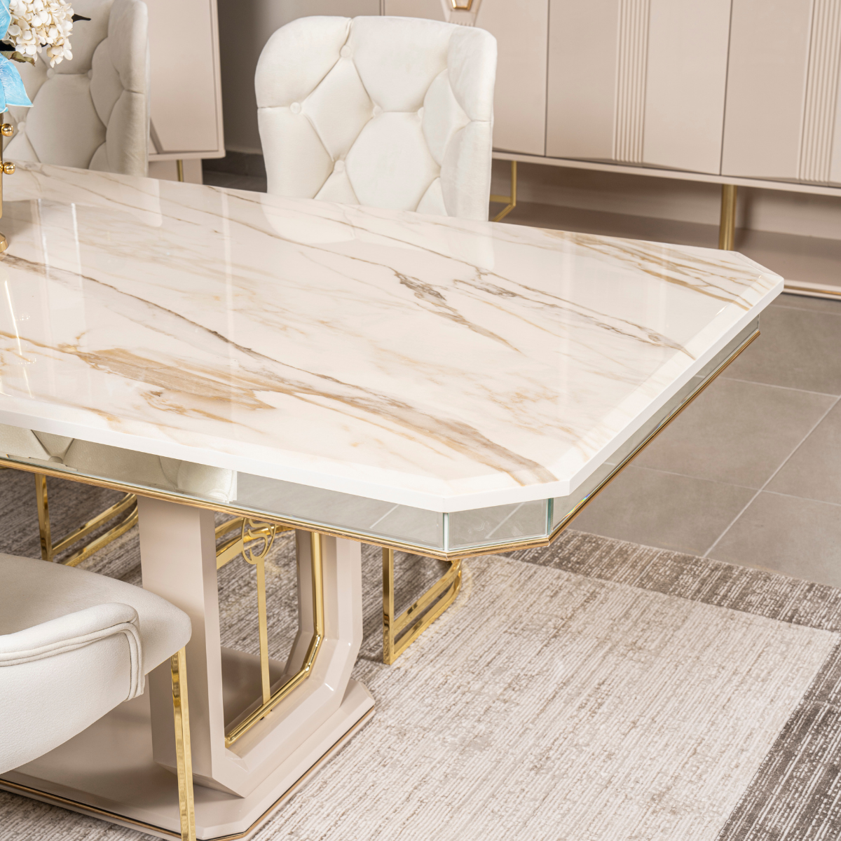 Masa cu scaune de Lux, Izmir S