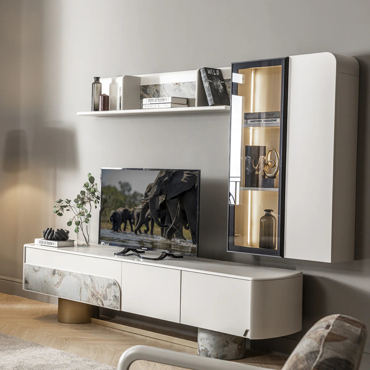 Comoda TV de lux, Soprano
