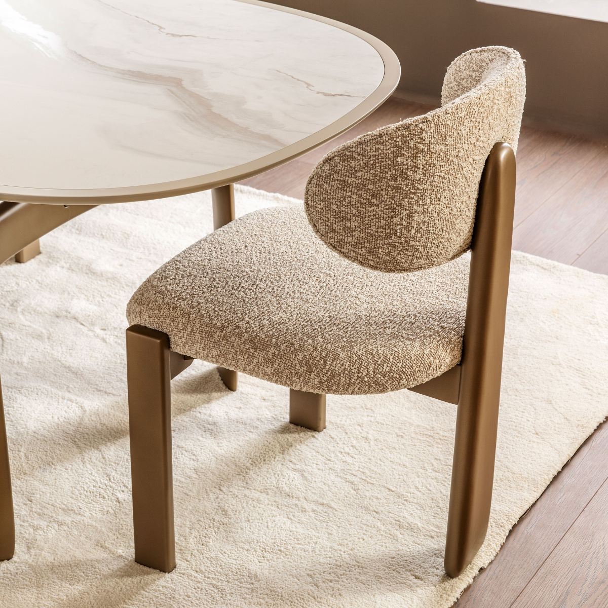 Colectia de Living si Dining Efes M