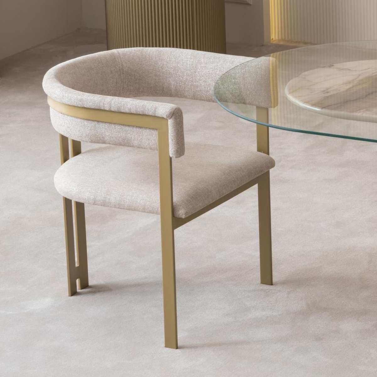 Scaun de lux, Massimo