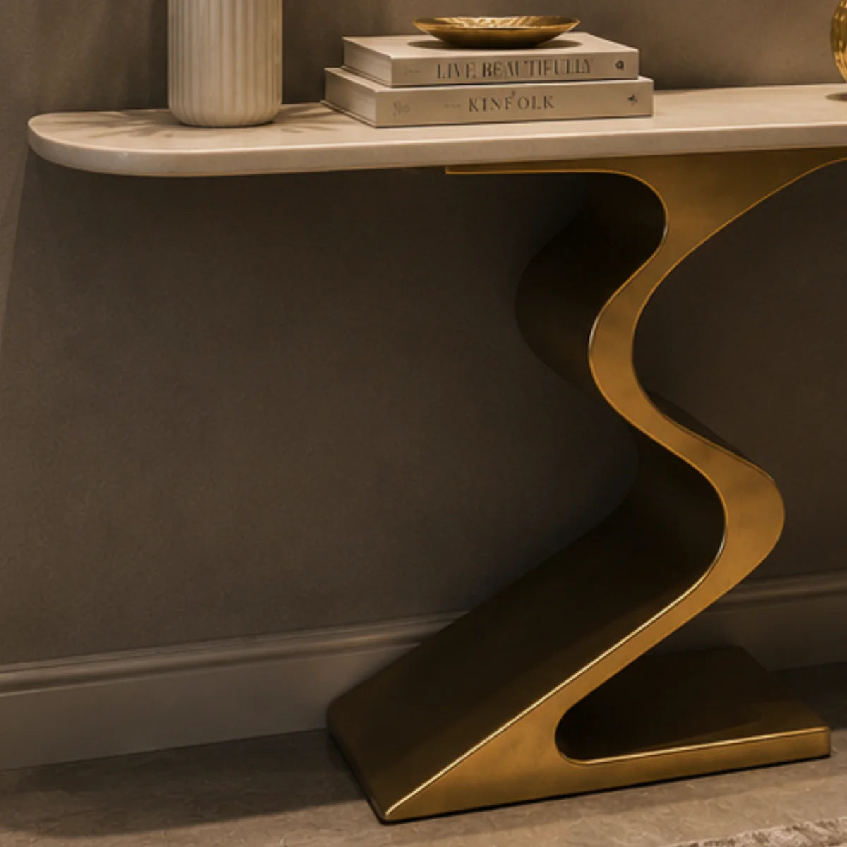Consola Luxury Fold – Design Artistic și Eleganță Contemporană