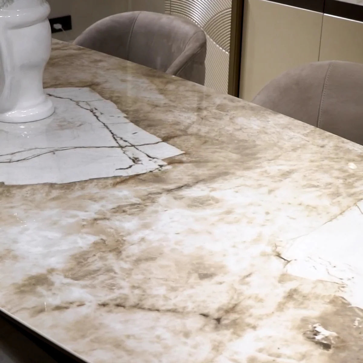 Masa de Dining de lux, Kano M