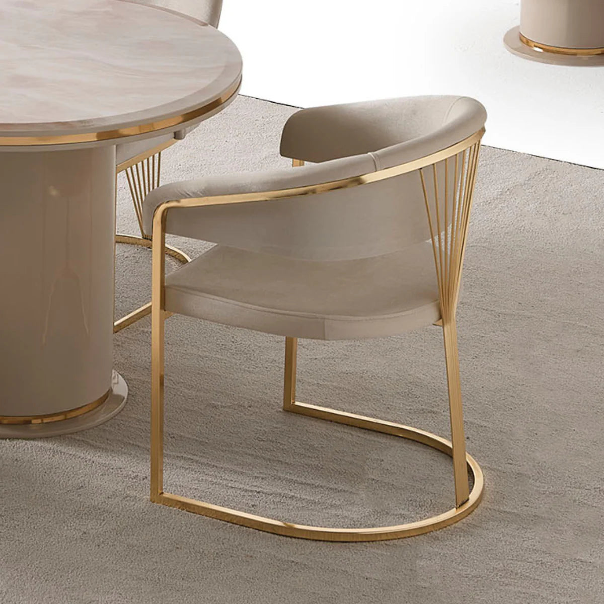 Colectia de Living si Dining de lux, Kara